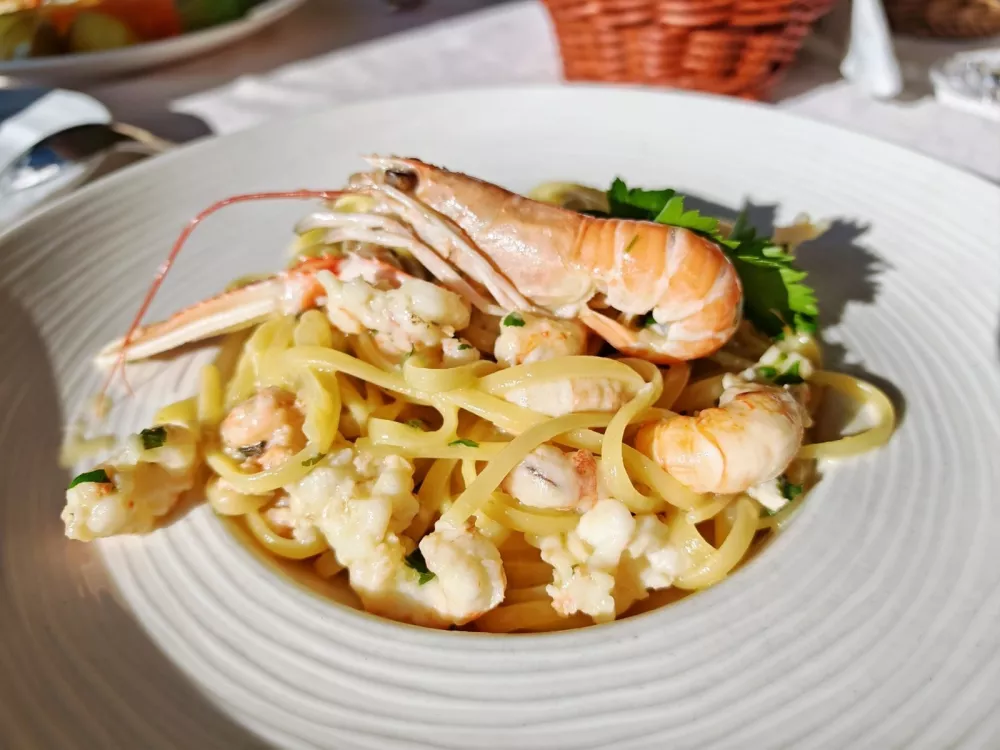 Testenine s &scaron;kampi, Pavel Piran