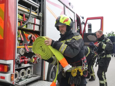 Vaja potres 2025, Nova Gorica, Gorica, simulacija potresa, re&scaron;evanje, gasilci, re&scaron;evalci, 