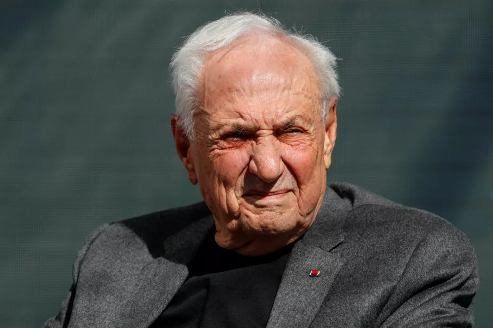 FILE PHOTO: Architect Frank Gehry attends the official groundbreaking of "The Grand" a Frank Gehry designed mixed-use development in downtown Los Angeles, California, U.S., February 11, 2019.  REUTERS/Mike Blake/File Photo