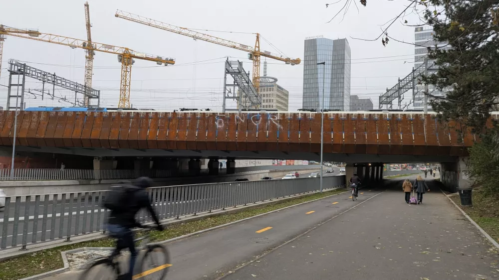 Pogled na severno stran &hellip;