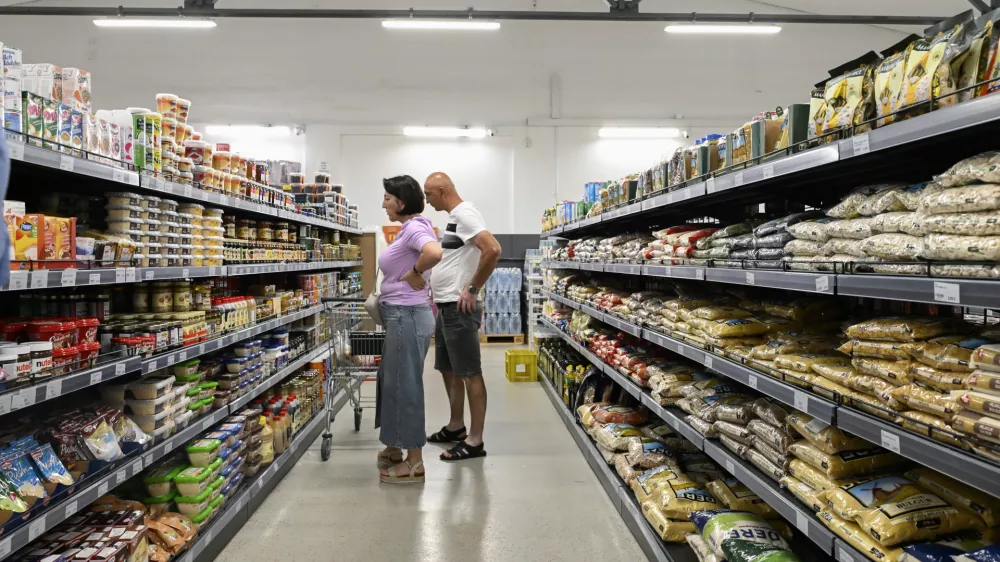 ATLAS Balkan Grill & Shop trgovina29.06.2025 - Nakupovanje ob nedeljah in praznikih, odprte trgovine. FOTO: Nik Erik Neubauer