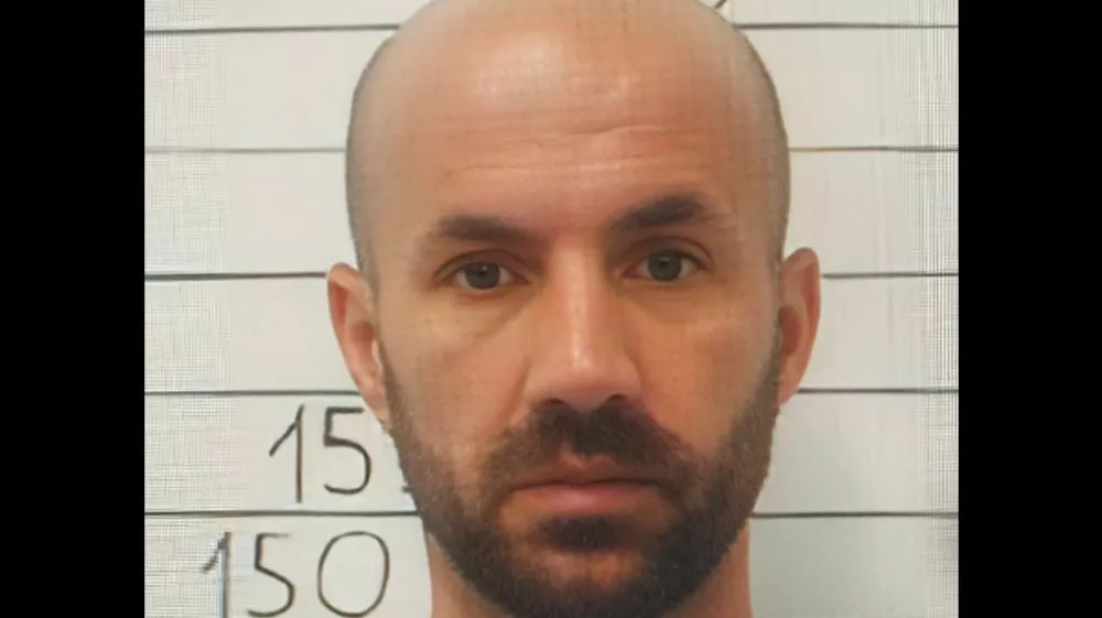 Tom Taulant je že četrtič pobegnil iz zapora. 