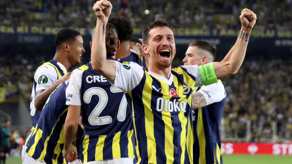 FILE PHOTO: Soccer Football - Europa Conference League - Group H - Fenerbahce v FC Nordsjaelland - Sukru Saracoglu Stadium, Istanbul, Turkey - September 21, 2023 Fenerbahce's Mert Hakan Yandas celebrates their third goal, scored by Serdar Aziz REUTERS/Umit Bektas/File Photo