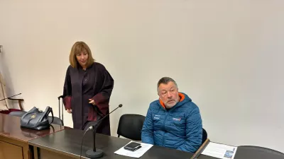 Znani avtoprevoznik tehnične preglednike podkupil 24-krat