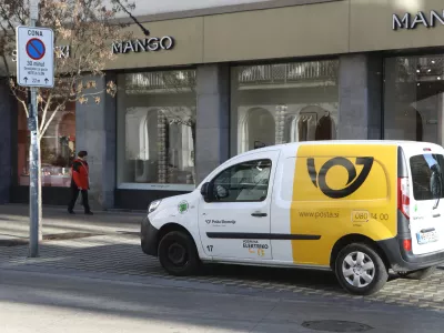 Neprilagojena zakonodaja za električna lahka dostavna vozila