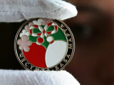 Bolgarska narodna banka je letos &scaron;e zadnjič izdala posebne kovance v lokalni valuti. Poslej bodo v veljavi samo &scaron;e evri. / Foto: Profimedia