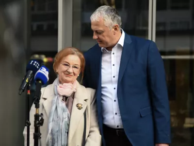 Ljubljana, DVK.Izjava za medije Alesa Primca in Metke Zevnik o domnevnih nepravilnostih referendumske kampanje.