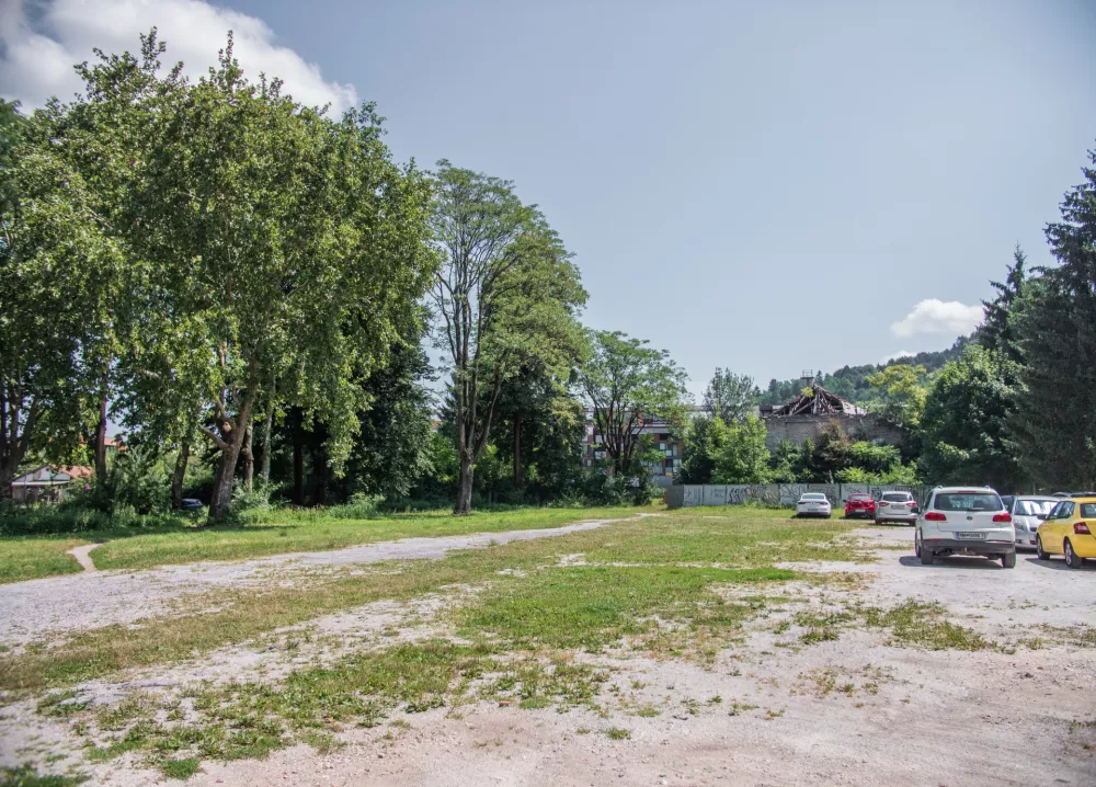 Ob Ro&scaron;ki bodo gradili &scaron;tudentski dom, fakulteto in &scaron;olo