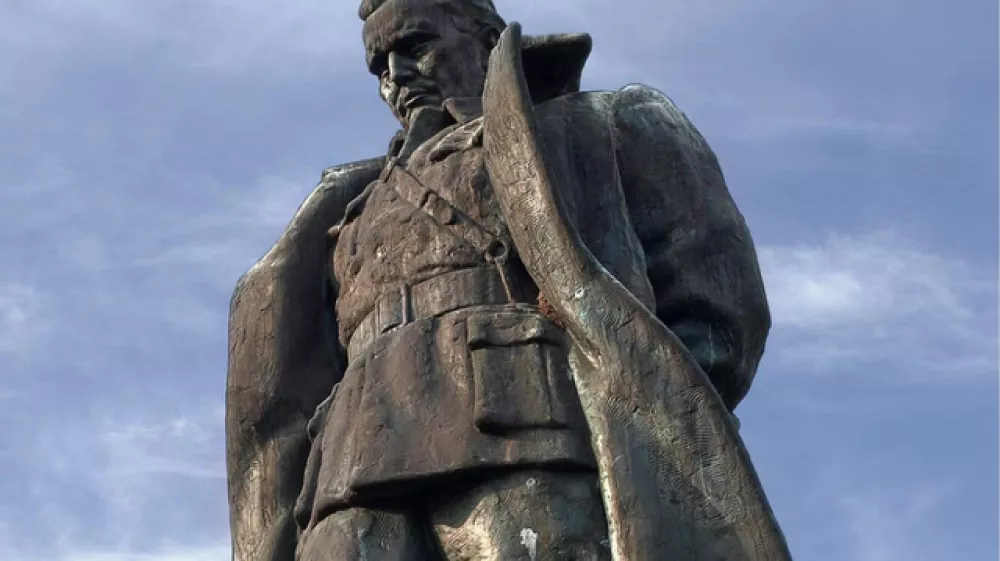 Titov spomenik bo obnovljen &scaron;e ta teden