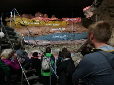 &Scaron;ebrelje, Arheolo&scaron;ki park Divje babe, najstarej&scaron;a pi&scaron;čal na svetu