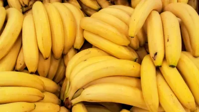 Fresh bananas background / Foto: Alexis84