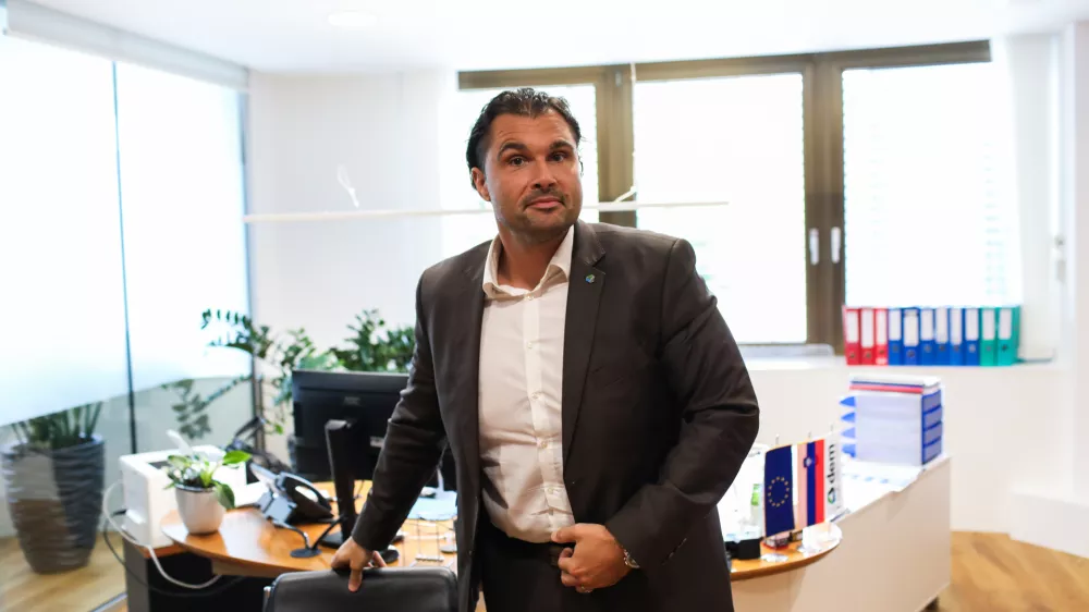 Damjan Seme, generalni direktor Dravskih elektrarn Maribor- 19.07.2023 &ndash; gradnja - Pilotna geotermalna elektrarna na obstoječi plinski vrtini Pg-8 (SI-Geo-Electricity) v naselju Čentiba v občini Lendava - proizvodnja električne energije iz obnovljivih virov. //FOTO: Bojan Velikonja