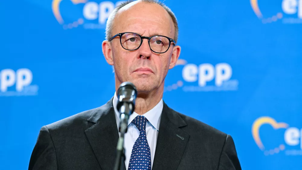 12 December 2025, Baden-W&uuml;rttemberg, Heidelberg: German Chancellor Friedrich Merz gives a press conference at the end of a meeting of the EPP Group in the European Parliament. Photo: Uwe Anspach/dpa