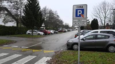 Parkirni režim v Ljubljani: ali občina res rešuje težave tam, kjer jih ni?
