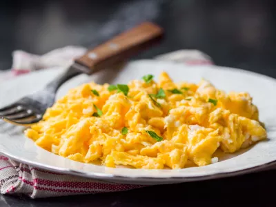 Ume&scaron;ana jajca so lahko običajna ali pa fantastična. Odločitev je va&scaron;a. / Foto: Istock