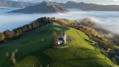 V nebesih bo lepo, v nižinah pa bolj tako-tako. / Foto: Istock