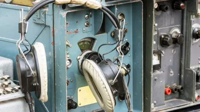 Analogna tehnologija je za voja&scaron;ke namene &scaron;e vedno zanimiva. / Foto: Istock