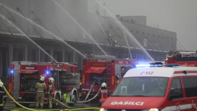 Gori Sparovo skladi&scaron;če: ljudje poročajo o močnem smradu, bo ogrožena dobava v trgovinah?
