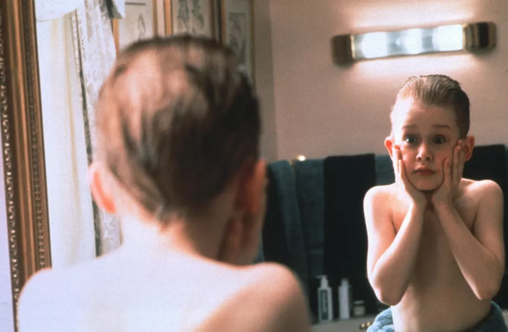 Se &scaron;e spominjate prizora pred ogledalom? / Foto: Profimedia