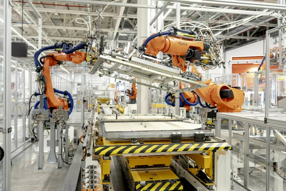 Evropa vrača udarec Kitajski: le 45 sekund za avtomobilsko baterijo