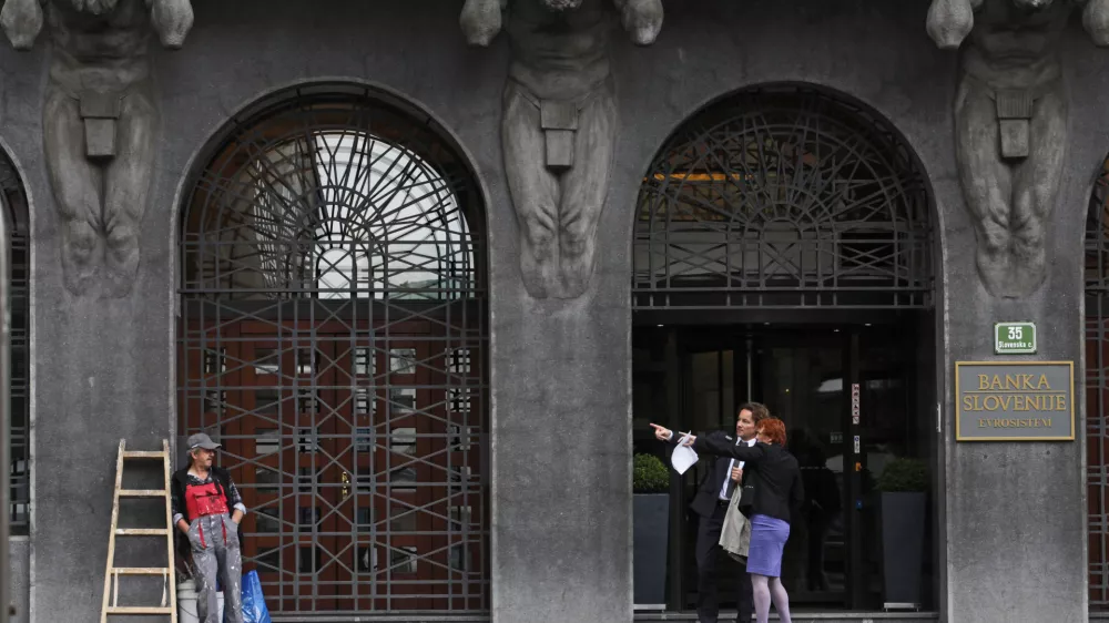 Tudi brezdomci imajo pravico do bančnega računa