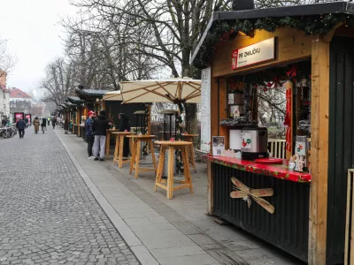 - 09.12.2025. - Praznični božično novoletni sejem v Ljubljani.//FOTO: Bojan Velikonja