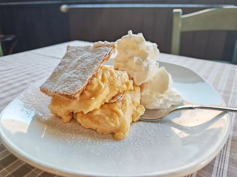 Vr&scaron;i&scaron;ka krem&scaron;nita, Gostilna pri Martinu