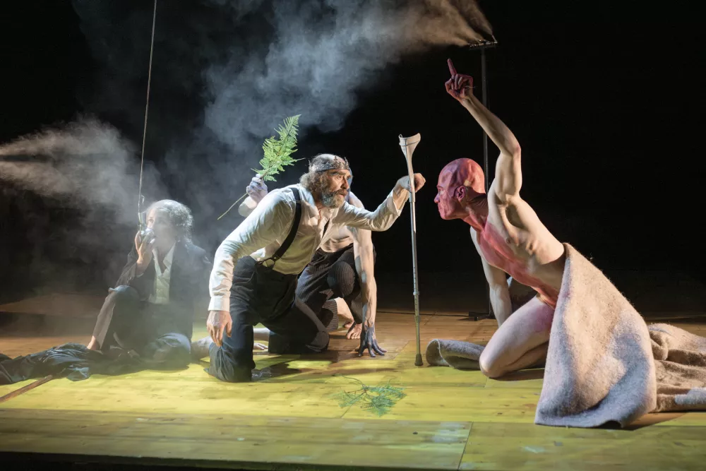 Kralj Lear, SNG Drama Ljubljana, november 20025, režija: Jernej Lorenci, v vlogi kralja Leara Janez &Scaron;kof. 