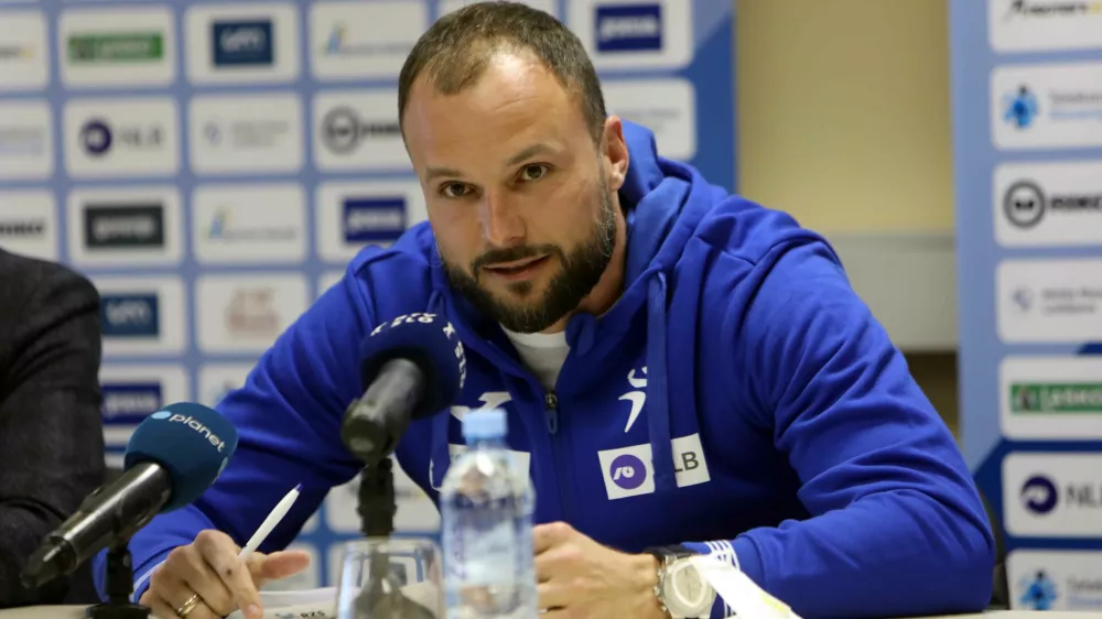 Uro&scaron; Zorman, novi selektor rokometne reprezentance - 03.03.2022 - Rokometna zveza Slovenije (RZS) - novinarska konferenca novega selektorja mo&scaron;ke reprezentance Uro&scaron;a Zormana - //FOTO: Tomaž Skale 