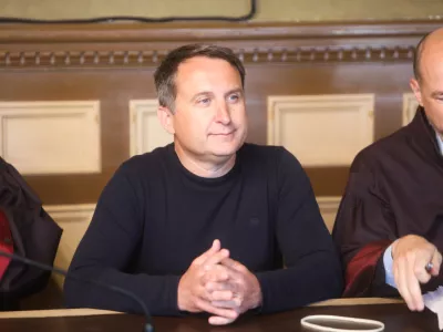 Pravnomočna sodba: Nekdanji direktor zahteval "sponzorstvo" za boksarje