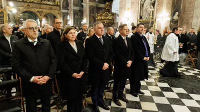 Ljubljana, stolnica sv. Nikolaja.Masa za domovino ob dnevu samostojnosti in enotnosti.