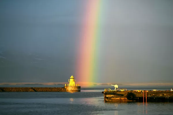 Regenbogen im alten Hafen von Reykjavik, Island. *** Rainbow in the old harbor of Reykjavik, IcelandNo Use Switzerland. No Use Germany. No Use Japan. No Use Austria