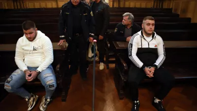 11.11.2025 - sodišče, obdolžena Novak Leonardo (levo) in ArsenFoto: Tomaž Skale