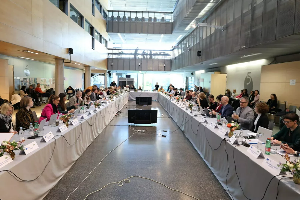 260 milijonov za varnost, tehnologijo in stanovanja