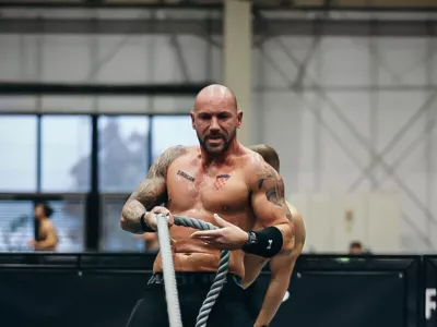 Minister Damir Habijan ima hudo izklesano telo na prsih pa vtetoviran grb svoje države. / Foto: instagram Damirja Habijana