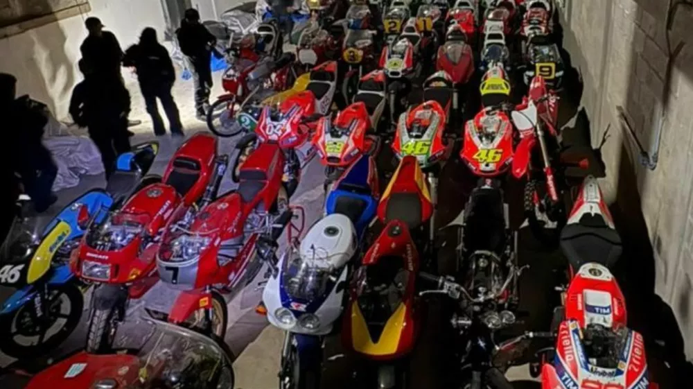 Biv&scaron;emu olimpijcu, danes pa narko kralju Ryanu Weddingu naj bi v Mehiki zasegli motorje v vrednosti 34 milijonov evrov. 