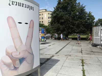 - 07.07.2022 &ndash; Plakatna galerija Figovec - Razstava &Scaron;tudenti za strpnost / serija plakatov, prek katerih &scaron;tudentke in &scaron;tudenti raziskujejo vpra&scaron;anje tolerance in možnosti njene vizualne predstavitve. //FOTO: Luka Cjuha