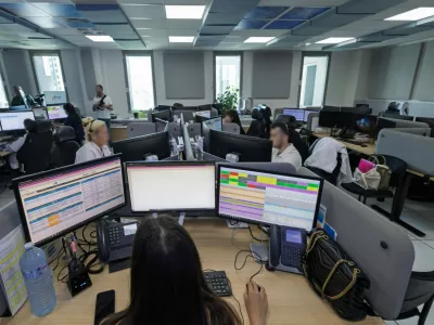 Centre de reception des appels des urgences. Les urgences du CHU Pasteur de Nice proches de la rupture apres un afflux record en raison de la canicule avec jusqu a 330 entrees quotidiennes. Urgences de l Hopital Pasteur 2, Centre Hospitalier Universitaire, Nice FRANCE - 01/07/2025//SYSPEO_sysA040/Credit:SYSPEO/SIPA/2507021953,Image: 1017712632, License: Rights-managed, Restrictions:, Model Release: no