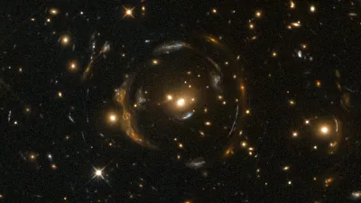 Učinek gravitacijske leče 