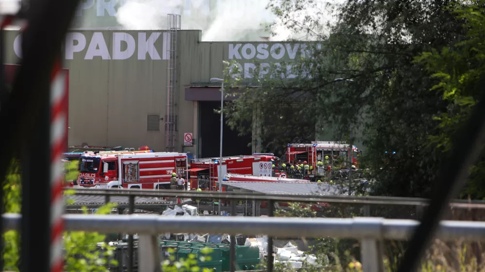 04.07.2024. Požar RCERO. Odpad. Foto: Bojan Velikonja