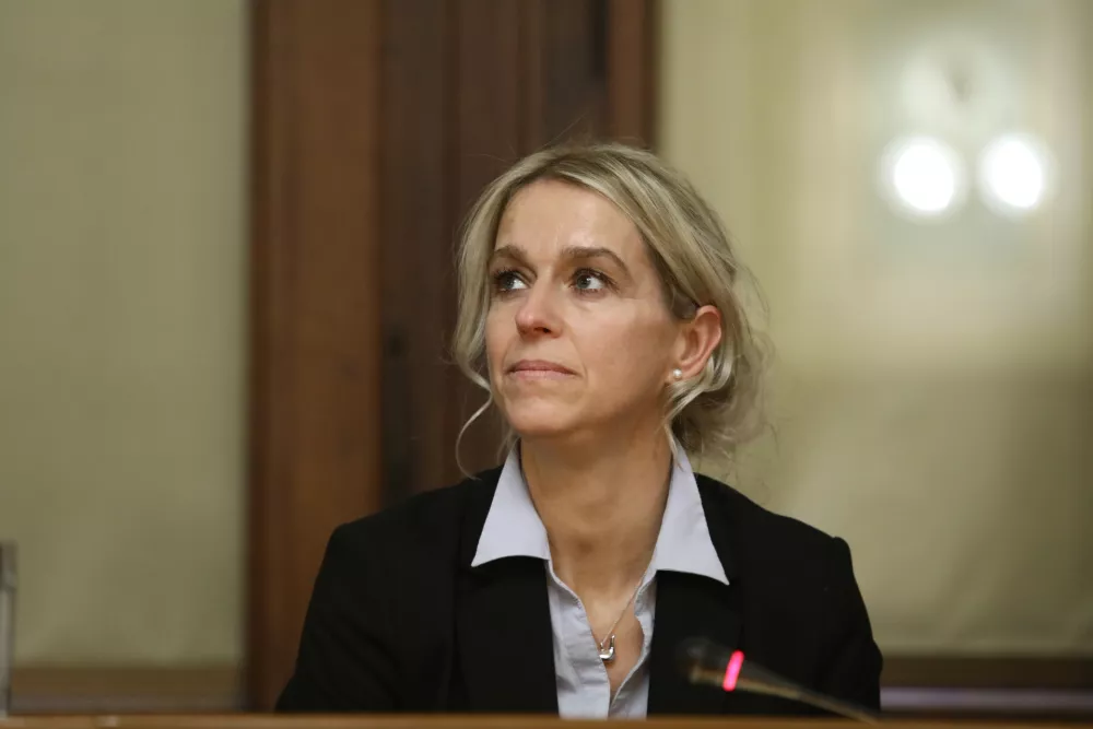 Maja Žitnik, nova vodja Oddelka za gospodarske dejavnosti in promet,- 10.01.2023 - MOL - novinarska konferenca ljubljanskega župana Zorana Jankovića - predstavili nova direktorja Javnega holdinga Ljubljana in javnega podjetja Voka Snaga ter novo vodjo Oddelka za gospodarske dejavnosti in promet&nbsp;//FOTO: Luka Cjuha