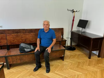 Ga je izsiljeval, ali zgolj prosil za dolgovani denar?