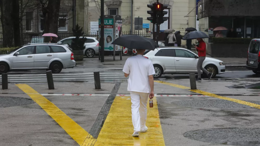 - glavna stavba UKC &ndash; Unverzitetni klinični center v Ljubljanit,- 01.03.2024 &ndash; stavka zdravnikov - začeli uveljavljati umiki soglasij zdravnikov za nadurno delo, s čimer Fides zaostruje stavko, ki poteka že sedem tednov. //FOTO: Bojan Velikonja