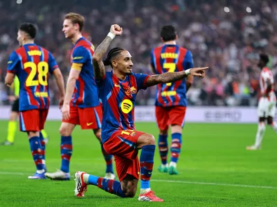 Soccer Football - Spanish Super Cup - Semi Final - FC Barcelona v Athletic Bilbao - King Abdullah Sports City, Jeddah, Saudi Arabia - January 7, 2026 FC Barcelona's Raphinha celebrates scoring their fourth goal REUTERS/Stringer   TPX IMAGES OF THE DAY