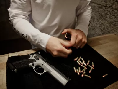 Prostovoljna izročitev orožja oziroma streliva &ndash; abolicija