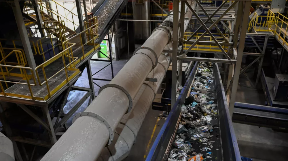 Sežigalnica bo na Barju, tam ni sosedov. Znova so se oglasili zdravniki