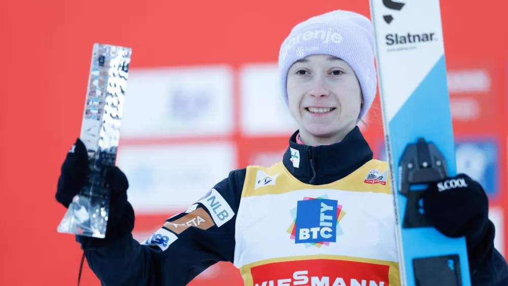 Ljubno ob Savinji, Skakalni center Savina.Druga tekma smucarskih skakalk za svetovni pokal.Slovenska smucarska skakalka Nika Prevc.
