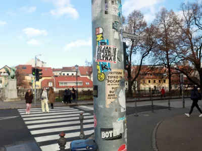 Umetnost ali vandalizem: nalepke kot obraz mestnih zidov