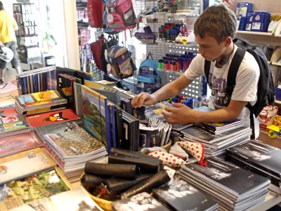 - Založba Mladinska knjiga - &scaron;olski učbeniki - delovni zvezki - knjigarna //FOTO: Jaka Gasar