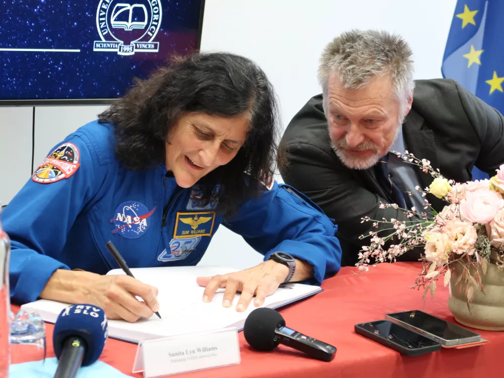 Sunita Williams, upokojena Nasina astronavtka, obisk na Univerzi v Novi Gorici, januar 2025 / Foto: Nata&scaron;a Bucik Ozebek
